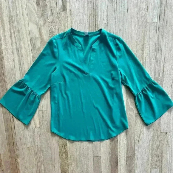 Women’s J. CREW Emerald Green V Neck 3/4 Bell Sleeves Top Shirt Blouse, Sz Small - Picture 1 of 3